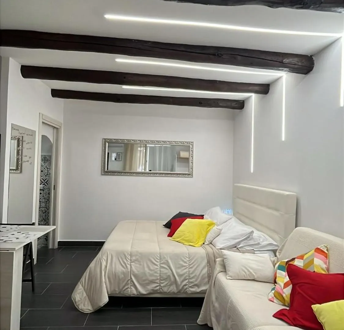 Rama-Chiaia10 Apartment Naples